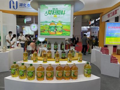 荊楚糧油中國(guó)行走進(jìn)鄭州 市民齊贊“中”糧油的醇香之旅